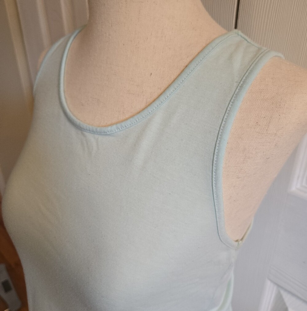 Workout Tank Top - Picture 3 of 6